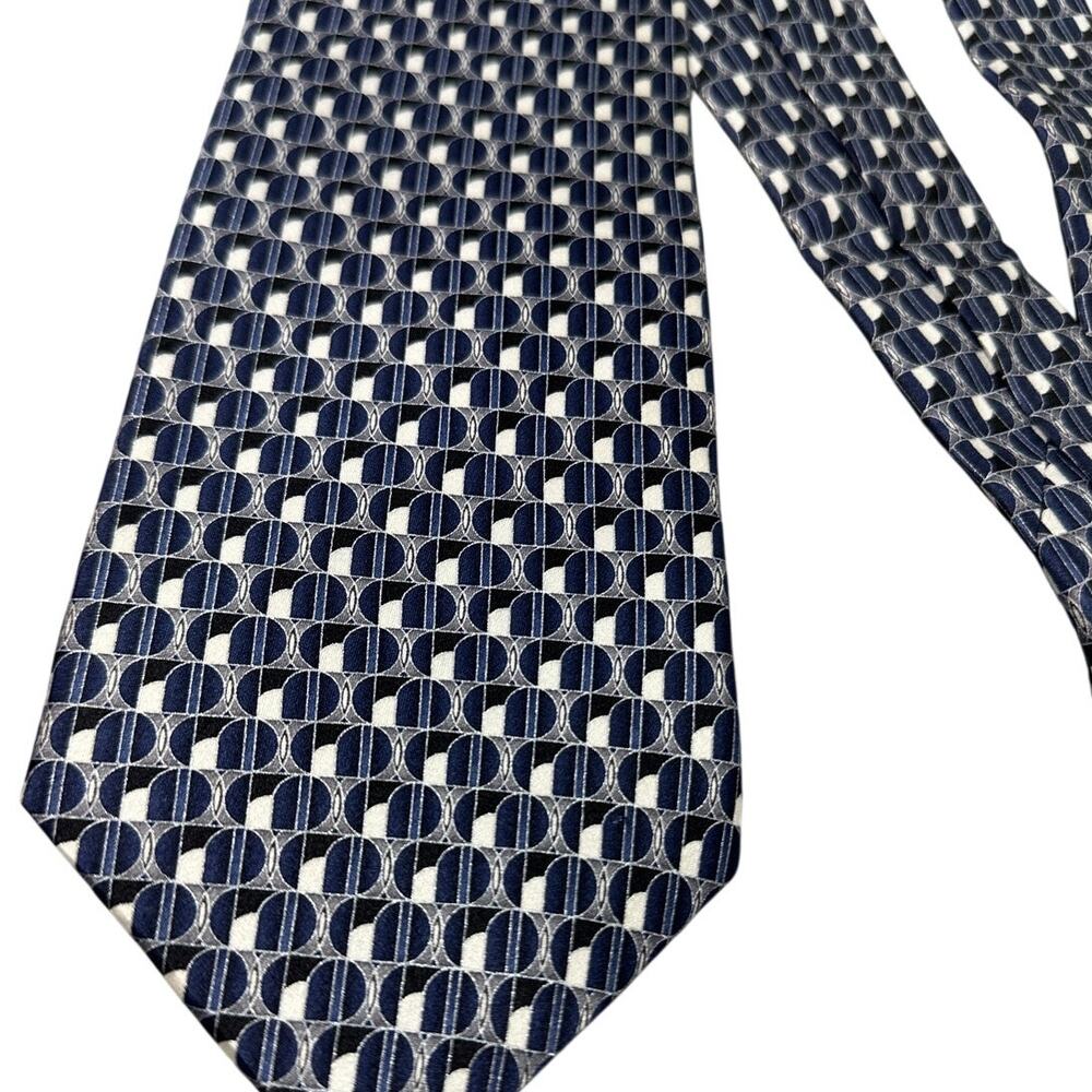 Stafford Necktie Blue Geometric 100% Silk Woven Print